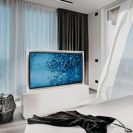 Hotel J44 Lifestyle