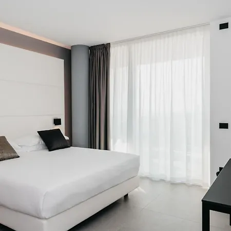 J44 Lifestyle 5* Lido di Jesolo