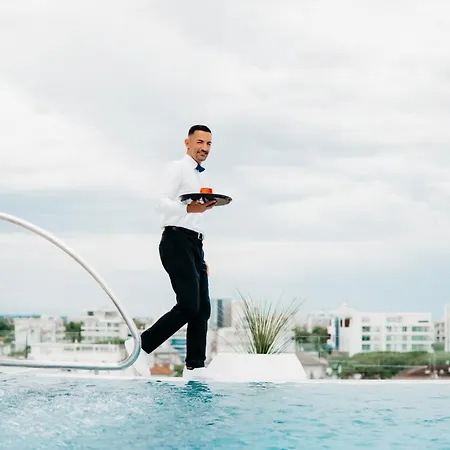 Hotel J44 Lifestyle 5*