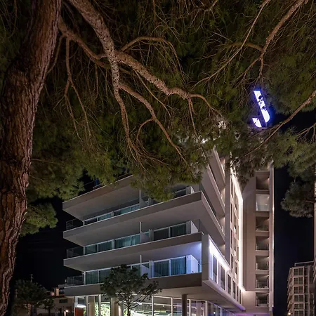 J44 Lifestyle 5* לידו די ג'סולו