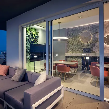 J44 Lifestyle 5* לידו די ג'סולו