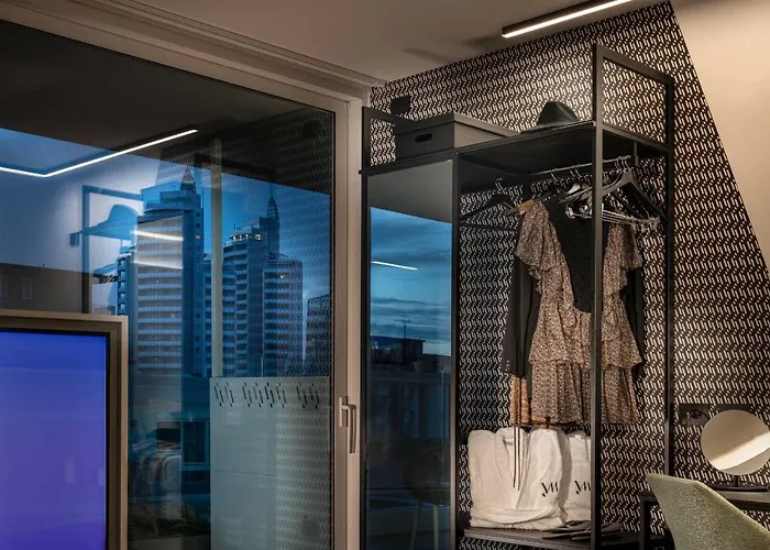 Hotel J44 Lifestyle 5*