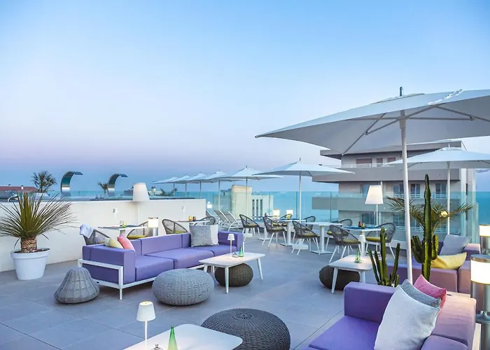 Hotel J44 Lifestyle 5*