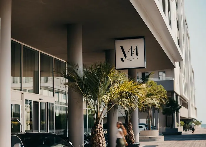 Hotel J44 Lifestyle 5*