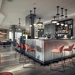 Hotel J44 Lifestyle 5*