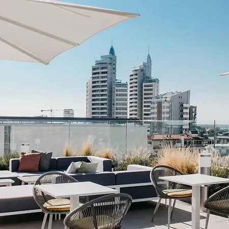 J44 Lifestyle Отель 5*